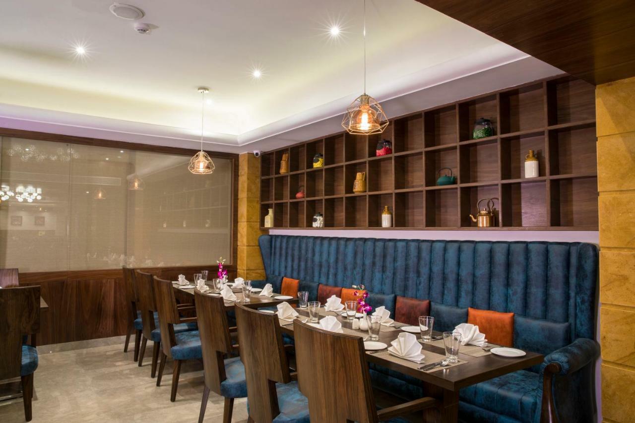 Regenta Central Cassia Zirakpur Chandigarh Esterno foto
