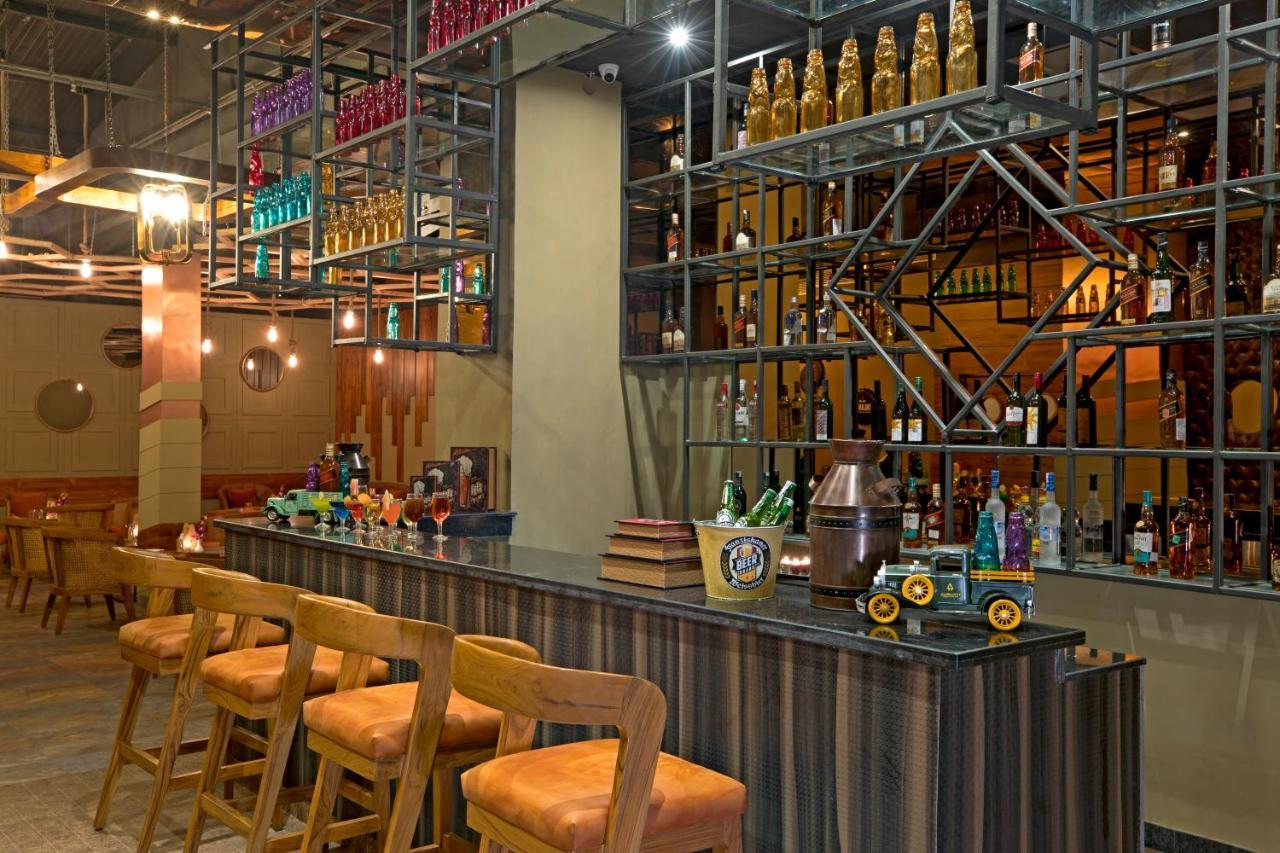 Regenta Central Cassia Zirakpur Chandigarh Esterno foto
